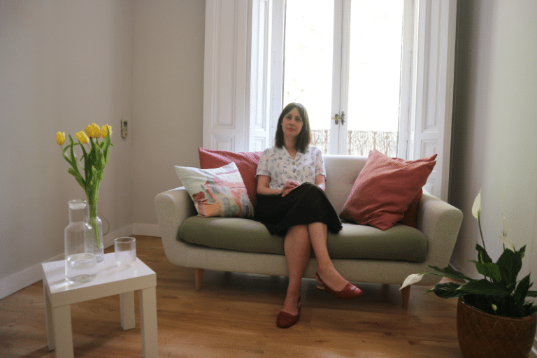 laura banos psicologa 768x512